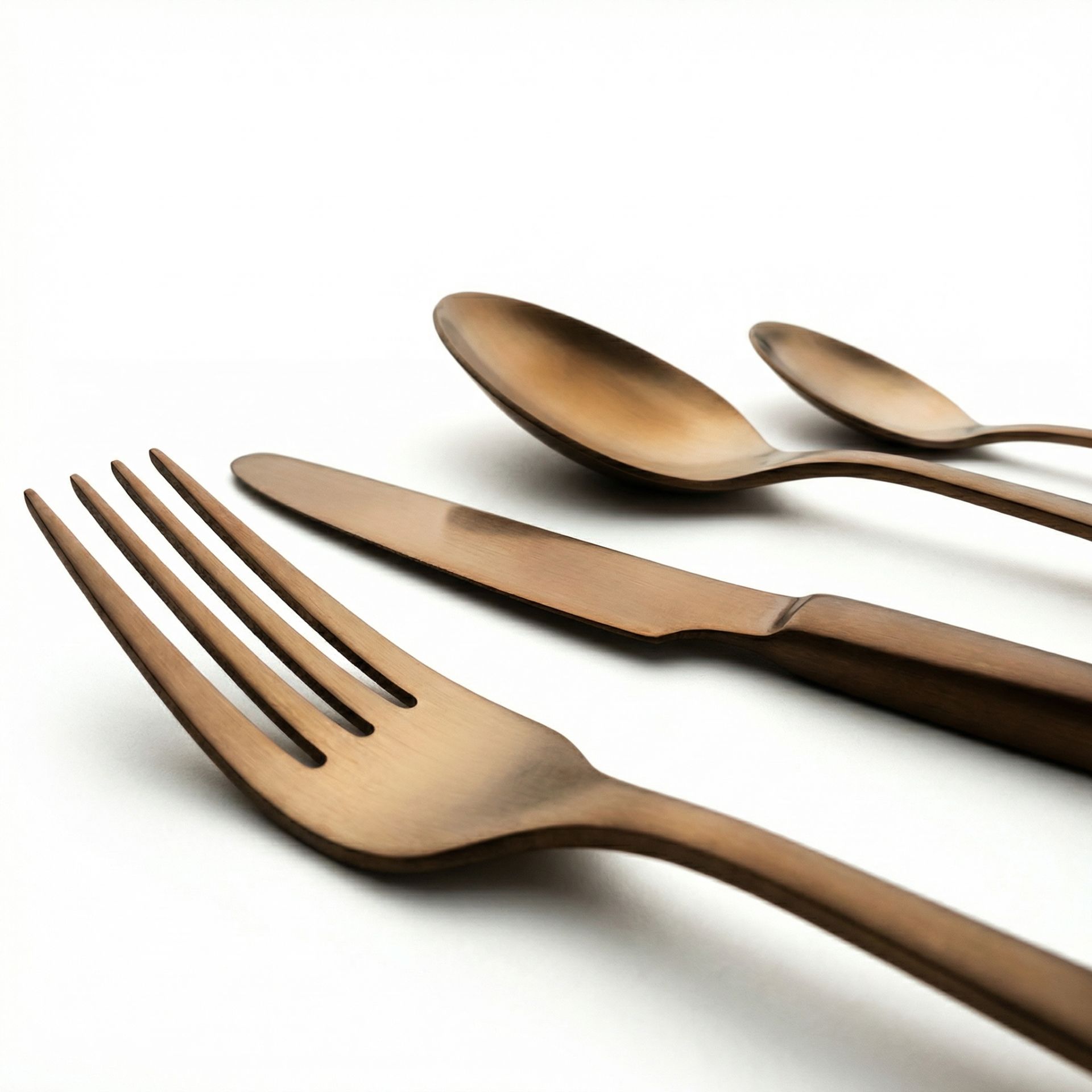 Cubertería Acabado Cobre Cepillado - Set 4 piezas - Imagen 3